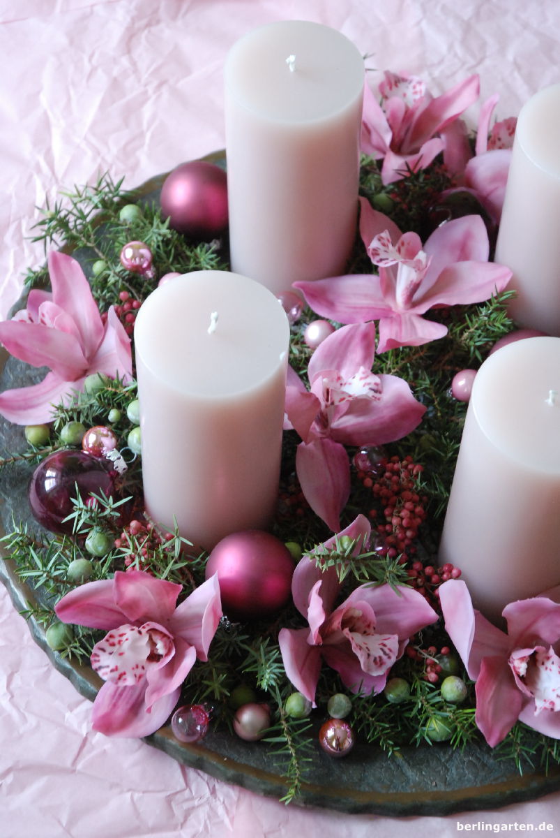 Adventsgesteckt in der Trendfarbe rosa einfach und schnell gezaubert