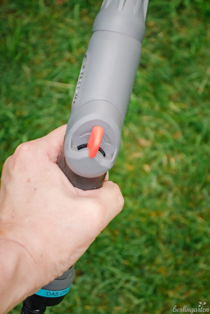 Sanftes Gießen wird mit dem GARDENA Gießstab möglich