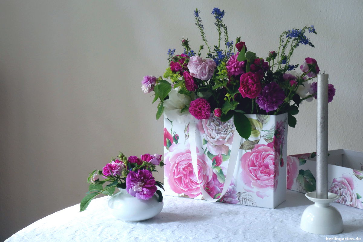 Dekoration Rosenstrauß Blumenbox